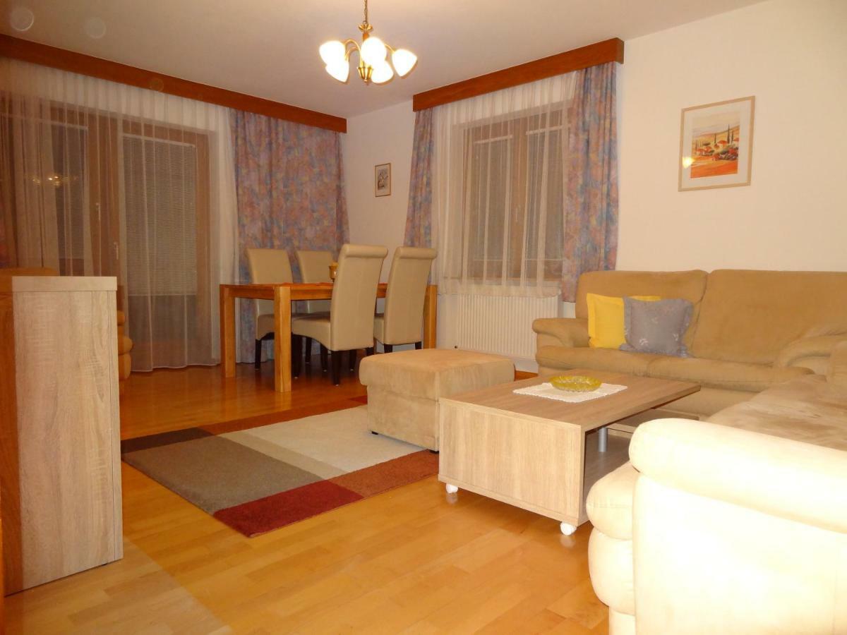 Ferienwohnung Frenner ザンクト・マルティン・バイ・ローファー エクステリア 写真